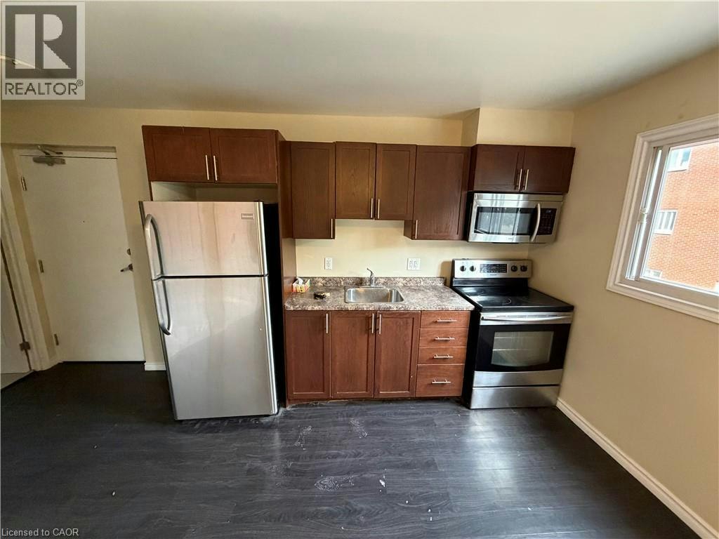 H-416 Lancaster Street W, Kitchener, ON, N2H 4V9 - 2