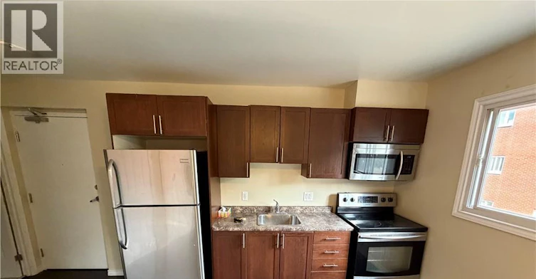 H-416 Lancaster Street W, Kitchener, ON, N2H 4V9 - 2