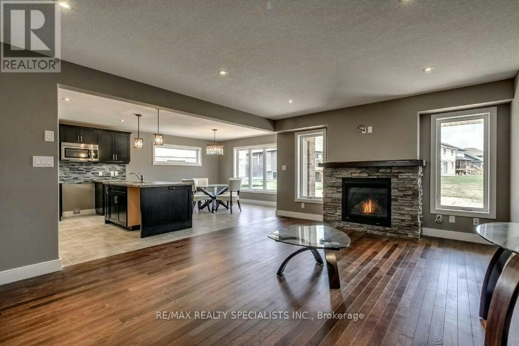 720 Halifax Road, Woodstock, ON, N4T 0E9 - 2