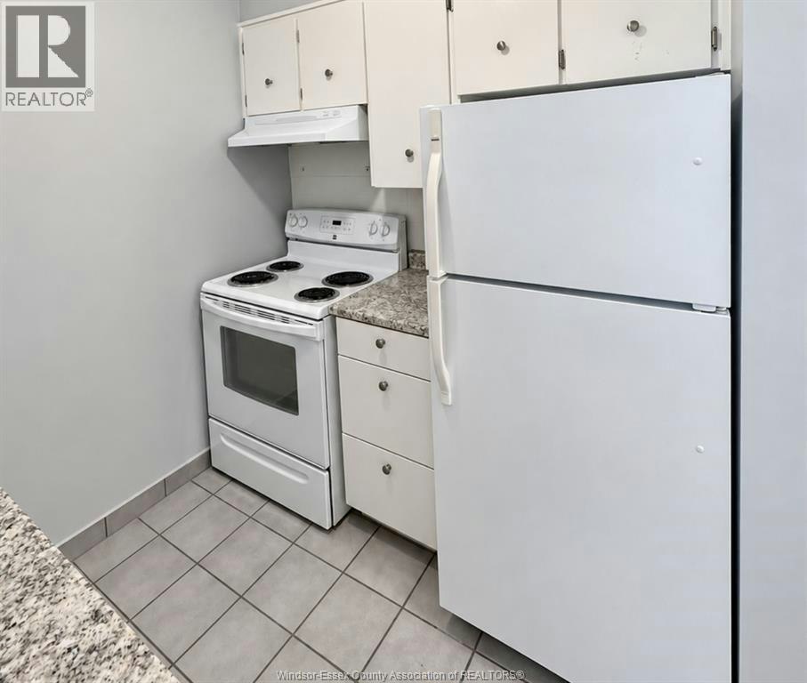 6263 Thornberry Crescent, Windsor, ON, N8T 3A3 - 6