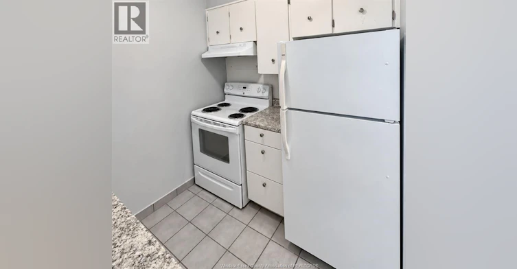 6263 Thornberry Crescent, Windsor, ON, N8T 3A3 - 6