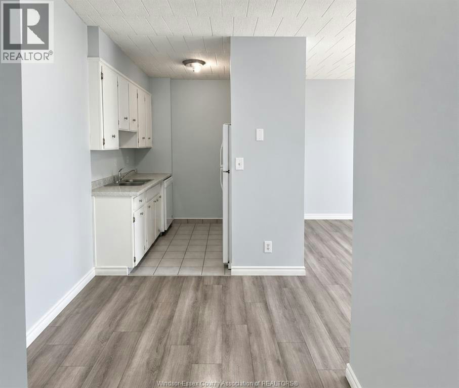 6263 Thornberry Crescent, Windsor, ON, N8T 3A3 - 4