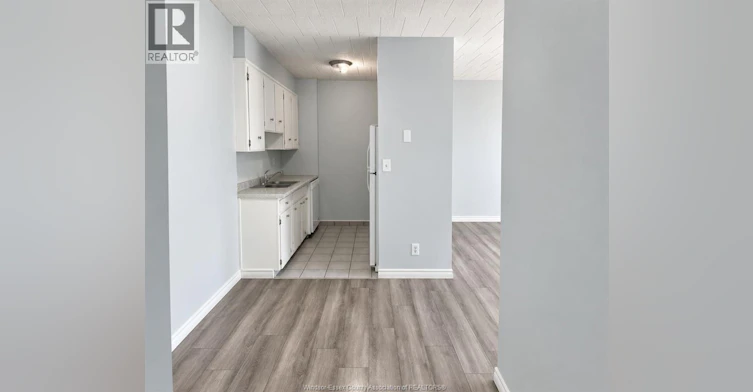 6263 Thornberry Crescent, Windsor, ON, N8T 3A3 - 4