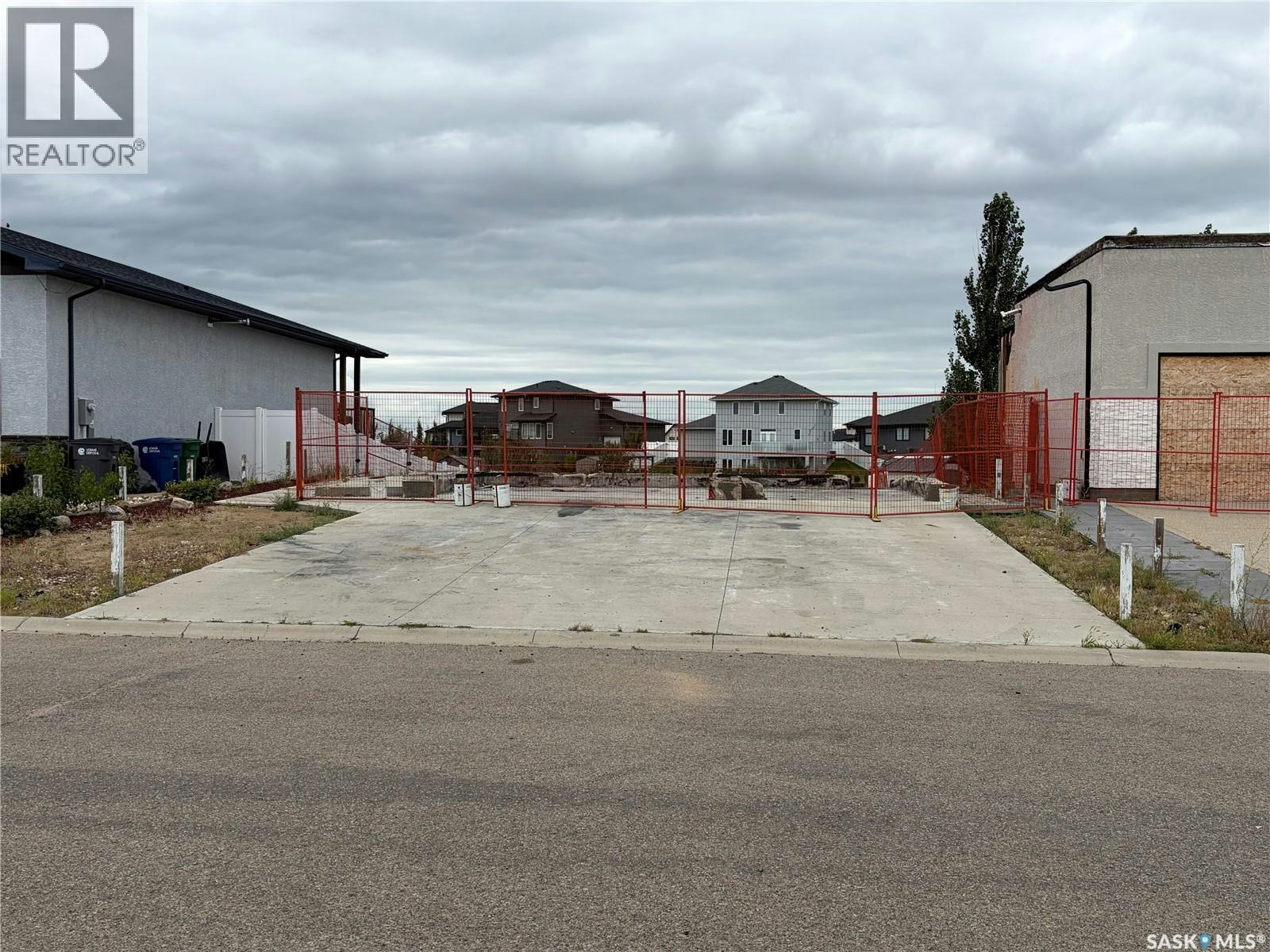 739 Aspen Crescent, Pilot Butte, SK, S0G 3Z0