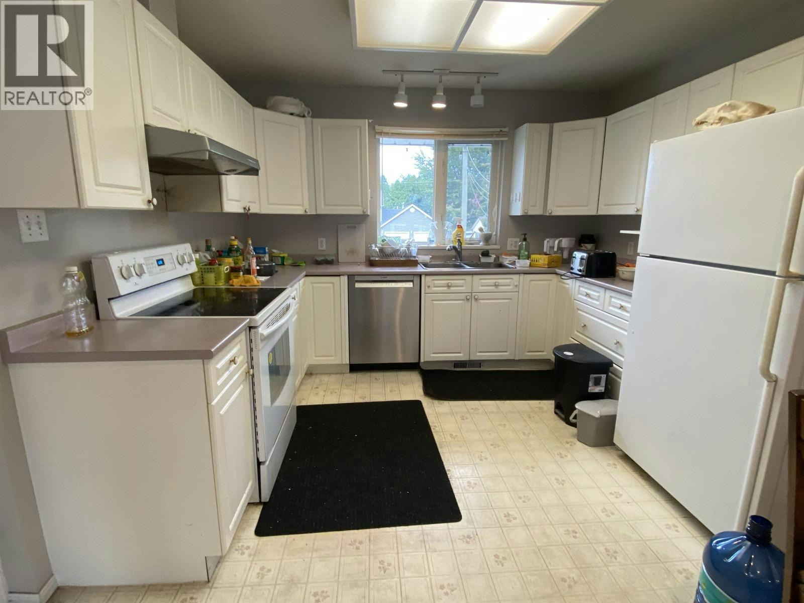 4839 Mills Avenue - 4