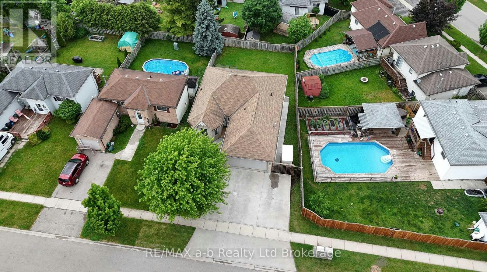 54 Pebble Beach Court, Woodstock, ON, N4S 8X2 - 3