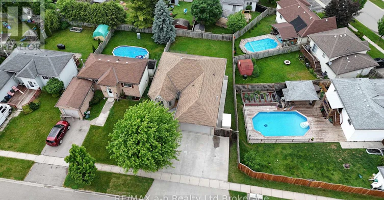 54 Pebble Beach Court, Woodstock, ON, N4S 8X2 - 3