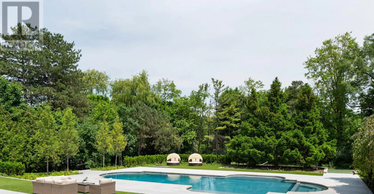 45 Park Lane Circle, Toronto, ON, M3C 2N3 - 35