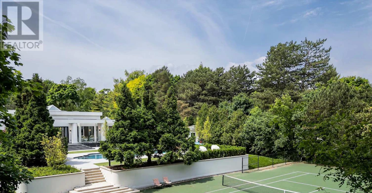 45 Park Lane Circle, Toronto, ON, M3C 2N3 - 37