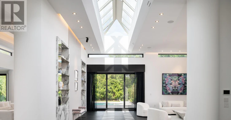 45 Park Lane Circle, Toronto, ON, M3C 2N3 - 5