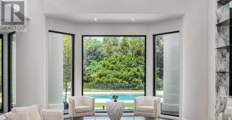 45 Park Lane Circle, Toronto, ON, M3C 2N3 - 10