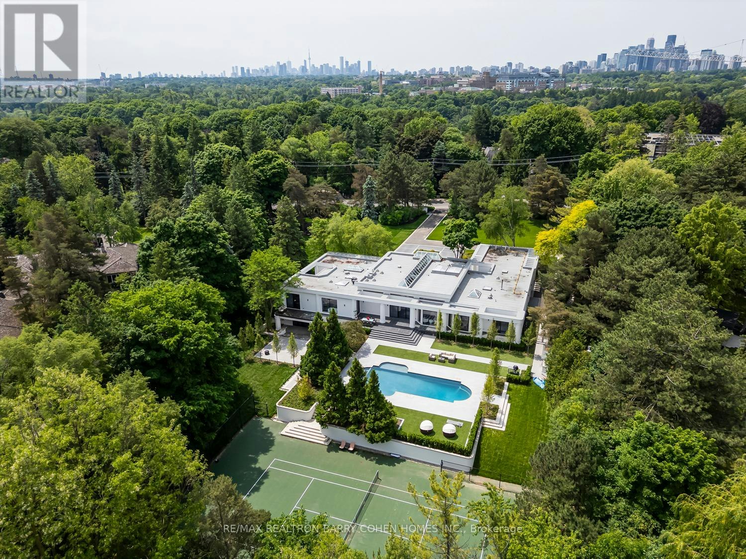 45 Park Lane Circle, Toronto, ON, M3C 2N3 - 38