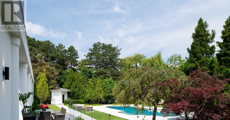 45 Park Lane Circle, Toronto, ON, M3C 2N3 - 36