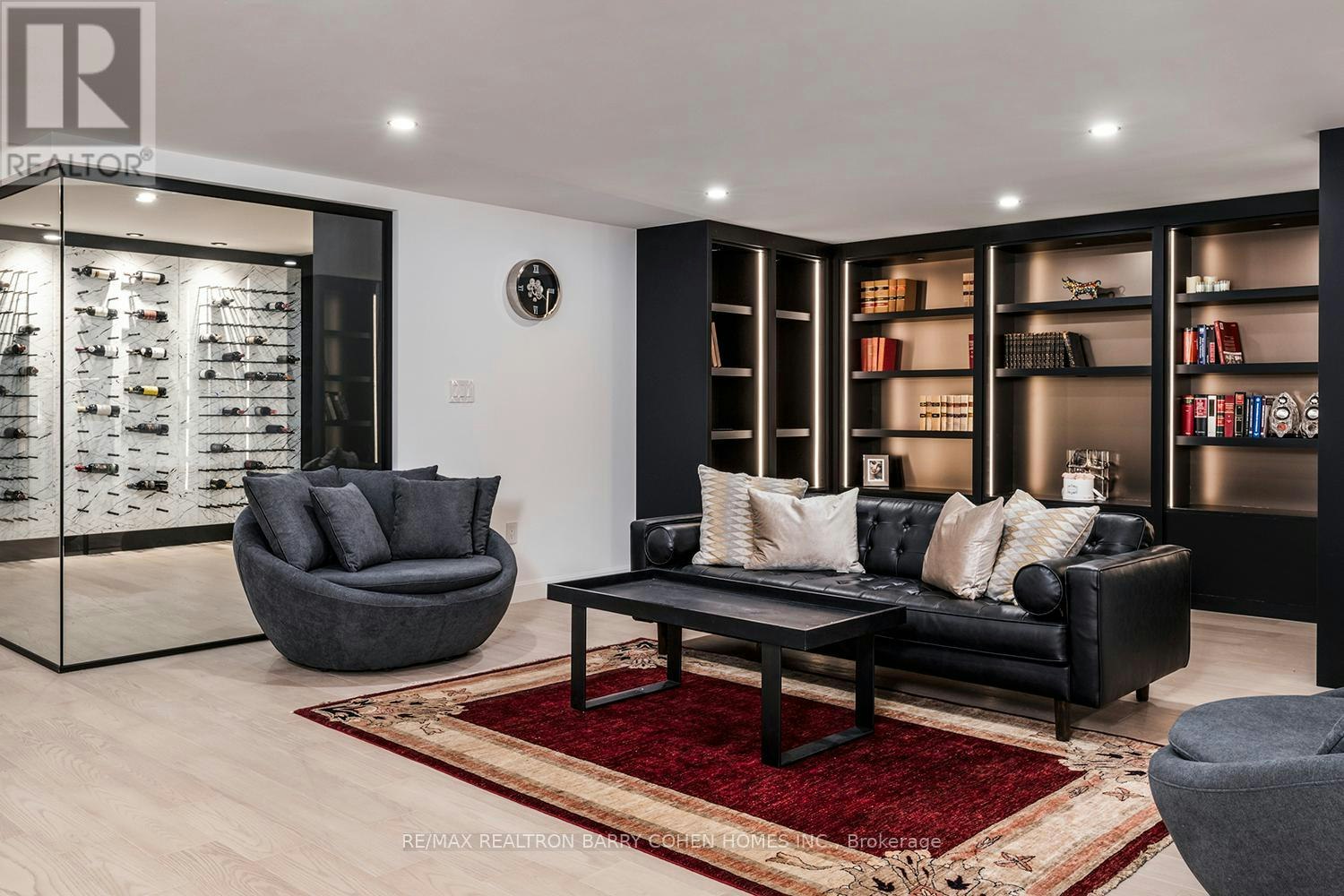 45 Park Lane Circle, Toronto, ON, M3C 2N3 - 26