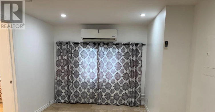 8-611 Gerrard Street E, Toronto, ON, M4M 1Y2 - 2