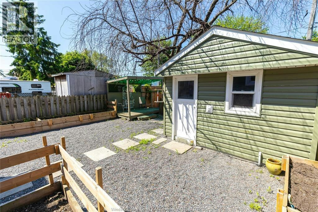 1867 St. Luke, Windsor, ON, N8W 3W8 - 26