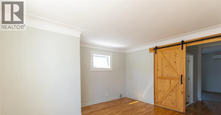 1867 St. Luke, Windsor, ON, N8W 3W8 - 4