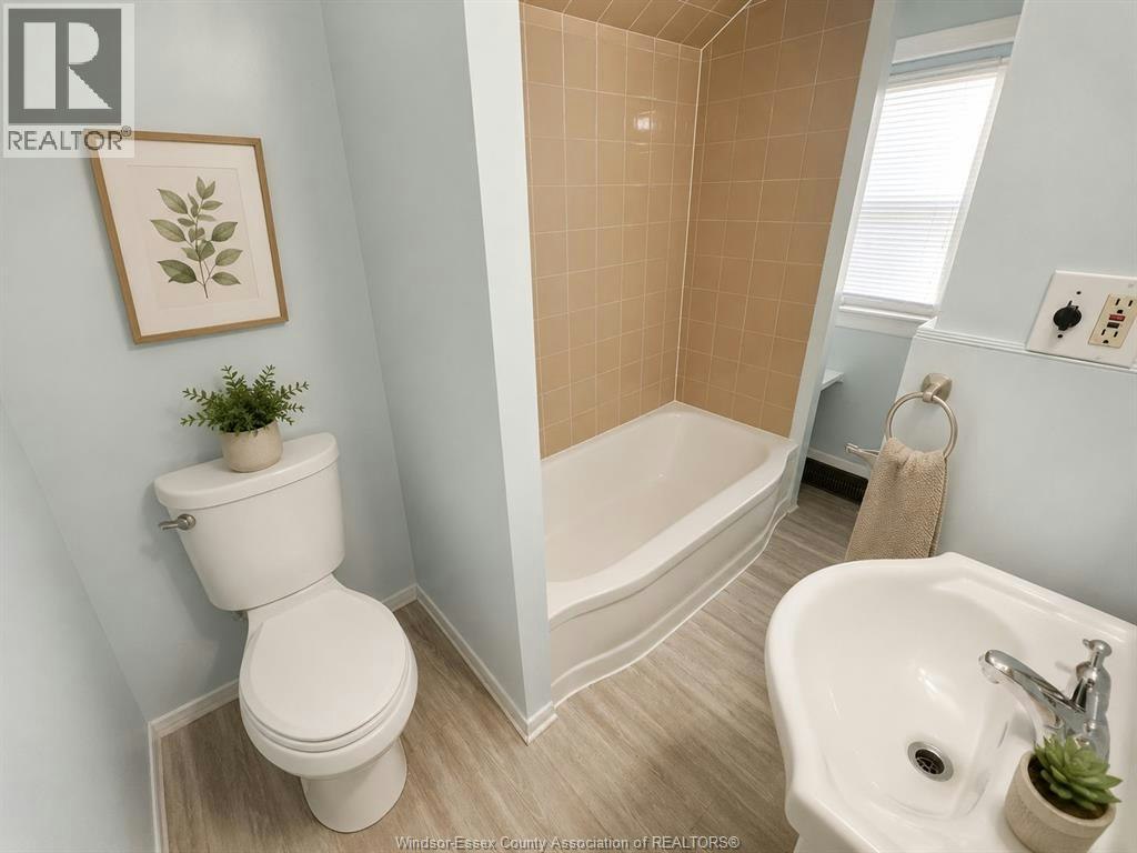 UPPER-427 Cameron, Windsor, ON, N9B 1Y9 - 15