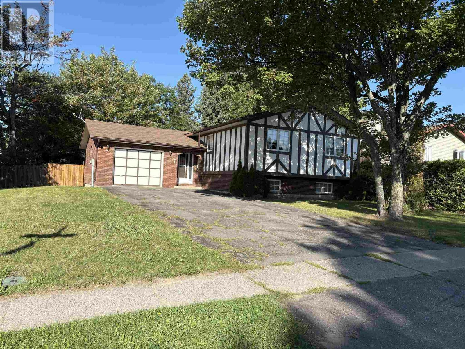 7 Panoramic Drive, Sault Ste. Marie, ON, P6B 5T5