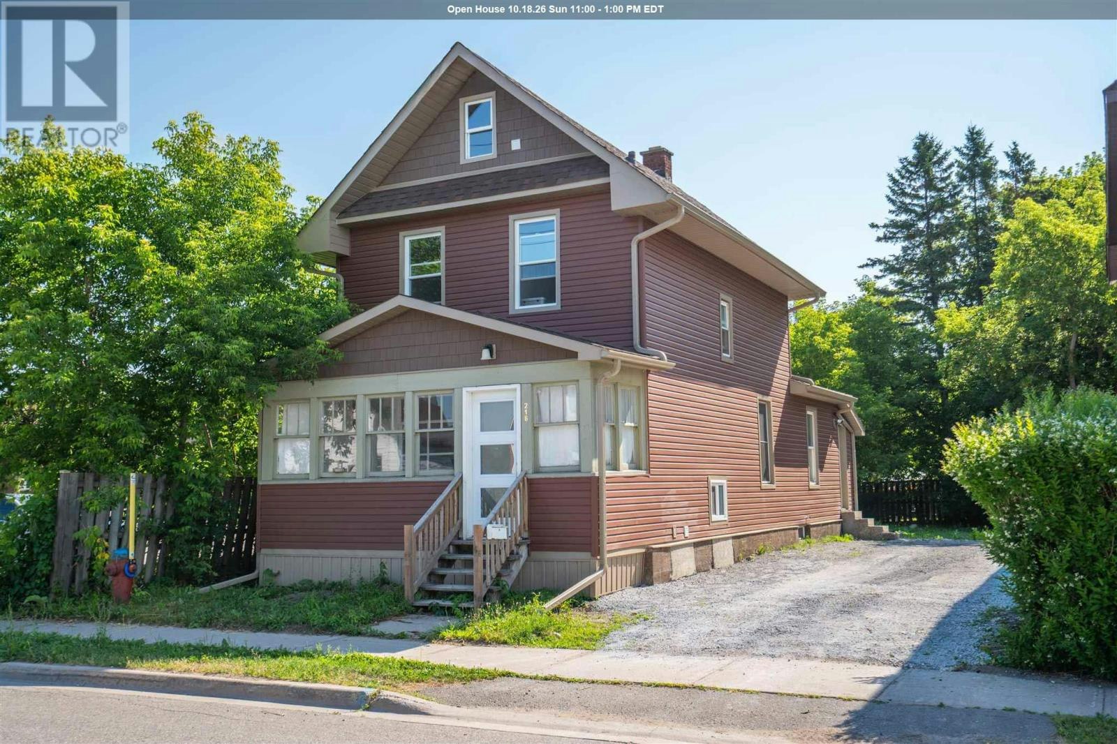 216 Goulais Avenue, Sault Ste. Marie, ON, P6C 4Z8