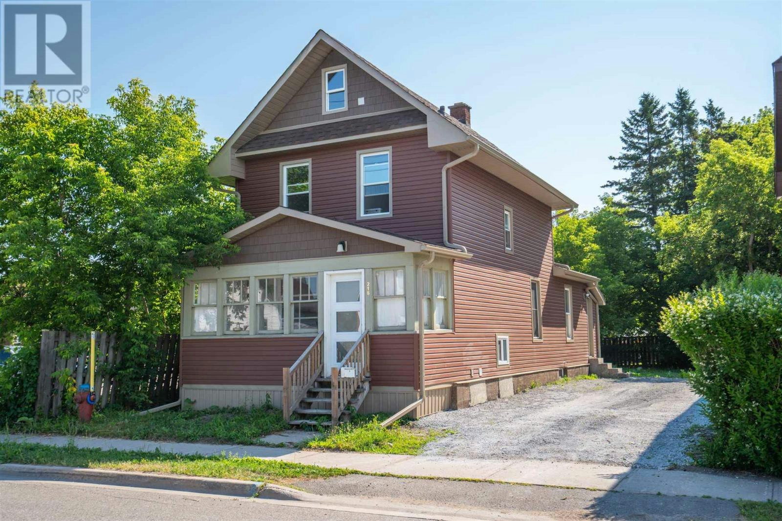 216 Goulais Avenue, Sault Ste. Marie, ON, P6C 4Z8
