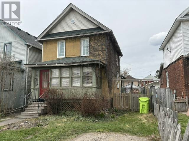 229 Gloucester Street, Sault Ste. Marie, ON, P6A 1N6