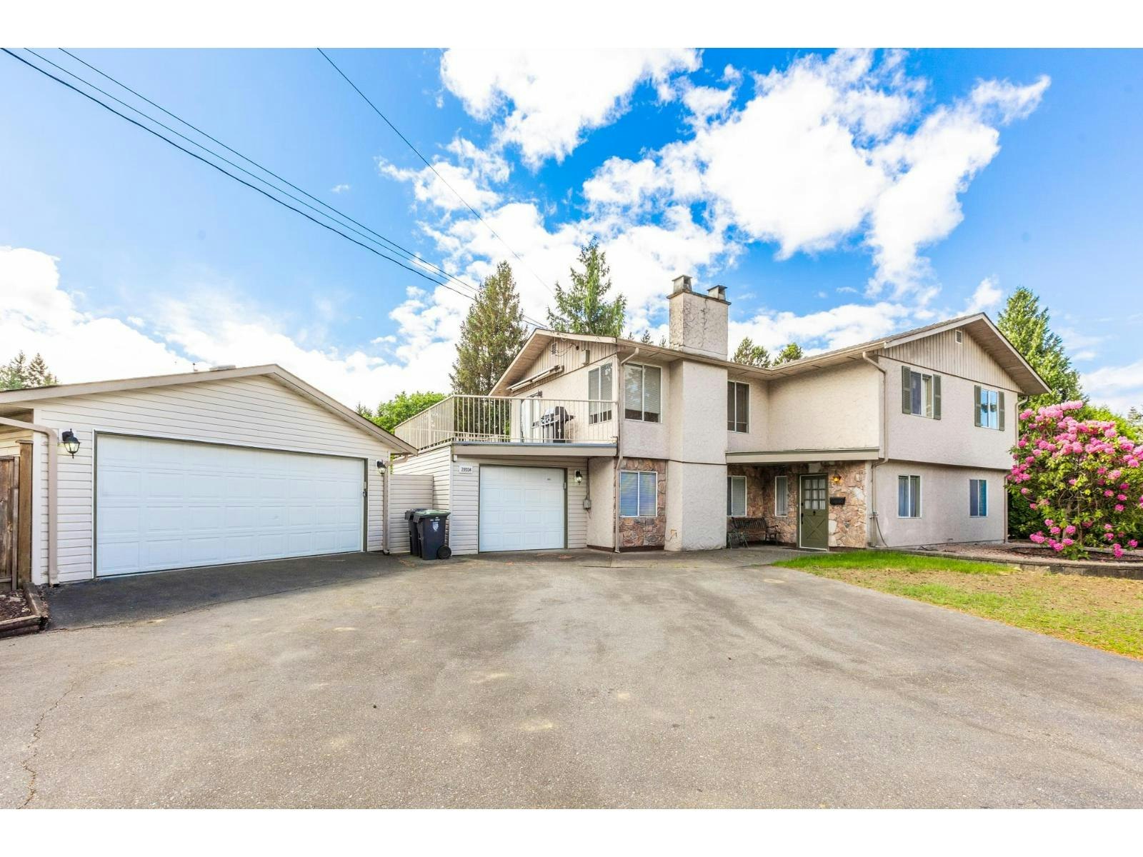 20554 43a Avenue, Langley, BC, V3A 3C8