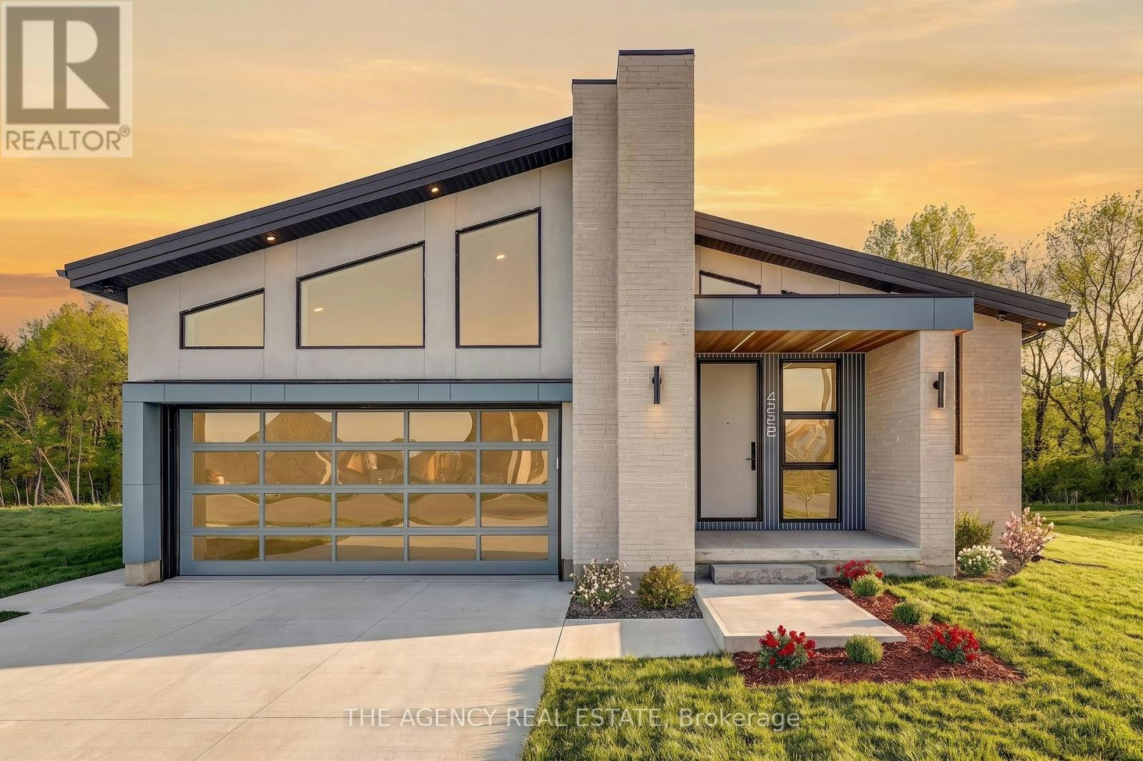 4228 Fallingbrook Road, London, ON, N6P 0H8