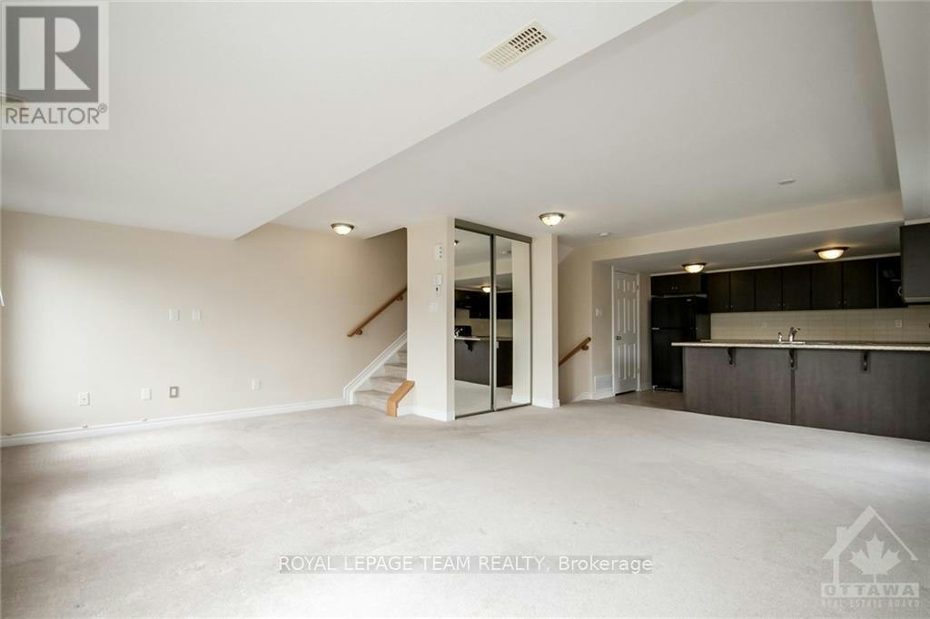 B-148 Lindenshade Drive, Ottawa, ON, K2J 5R5 - 5