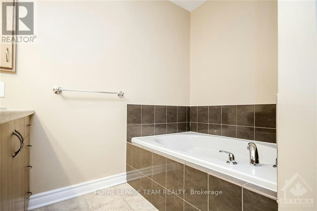 B-148 Lindenshade Drive, Ottawa, ON, K2J 5R5 - 20