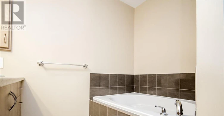 B-148 Lindenshade Drive, Ottawa, ON, K2J 5R5 - 20