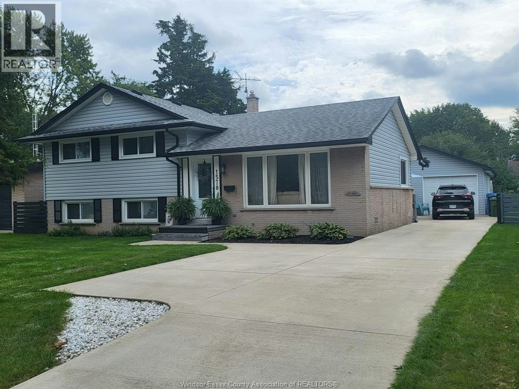1570 Stratford Court, Windsor, ON, N9G 1W2