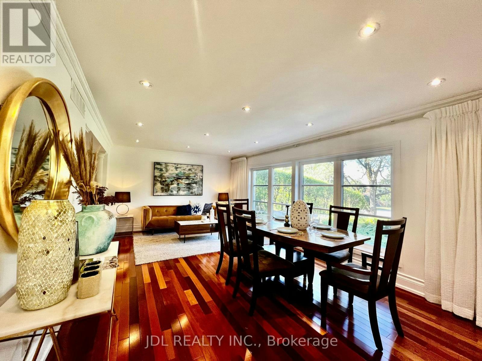 21 Rialto Drive, Toronto, ON, M3A 2N7 - 4