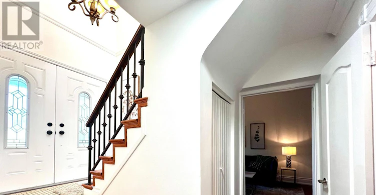 21 Rialto Drive, Toronto, ON, M3A 2N7 - 3
