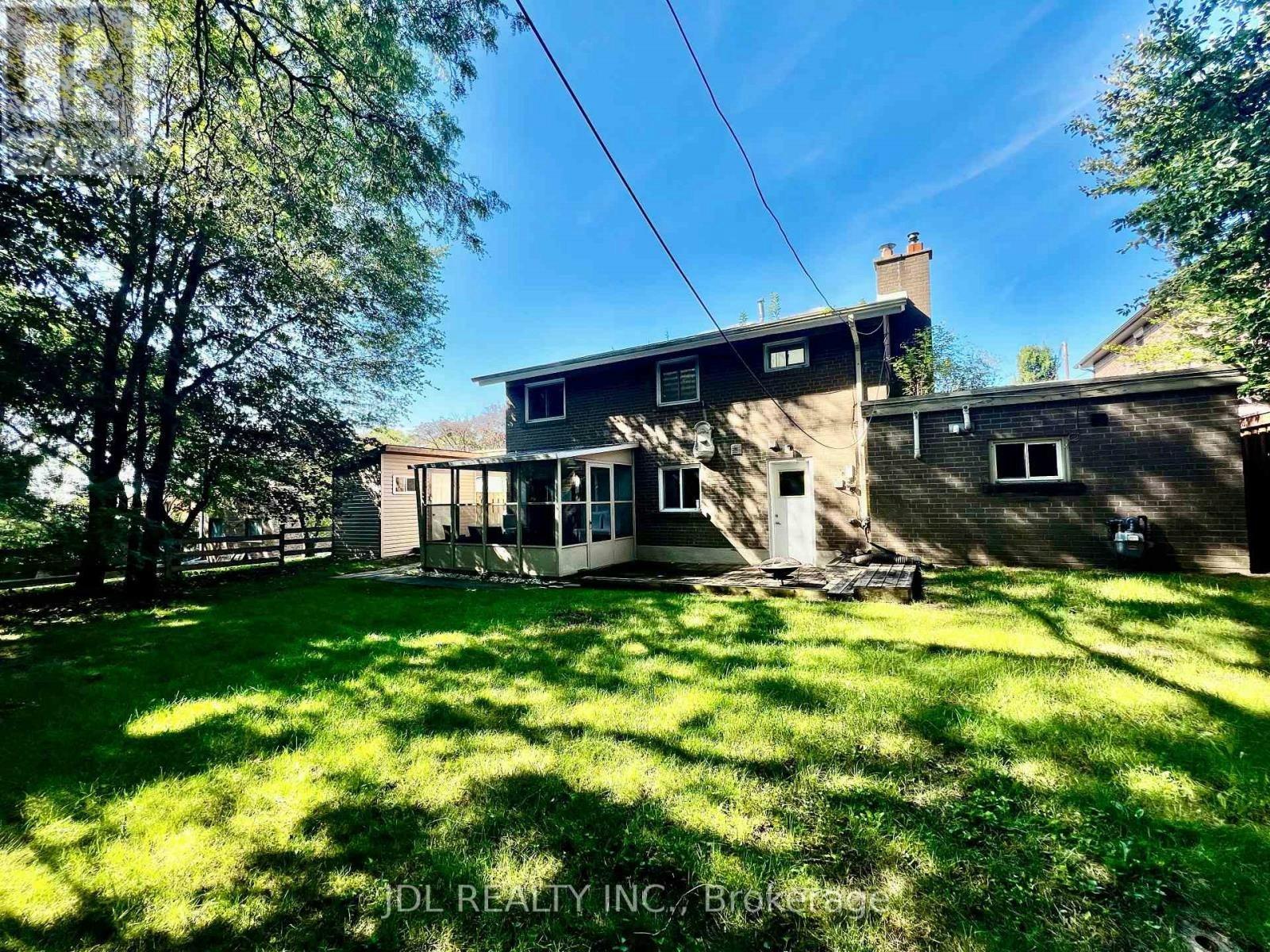 21 Rialto Drive, Toronto, ON, M3A 2N7 - 34