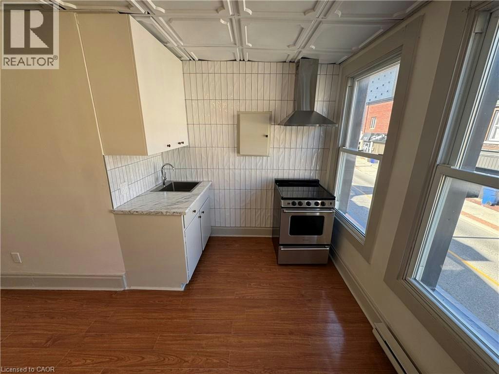 97 Queen Street S, Kitchener, ON, N2G 1W1 - 5