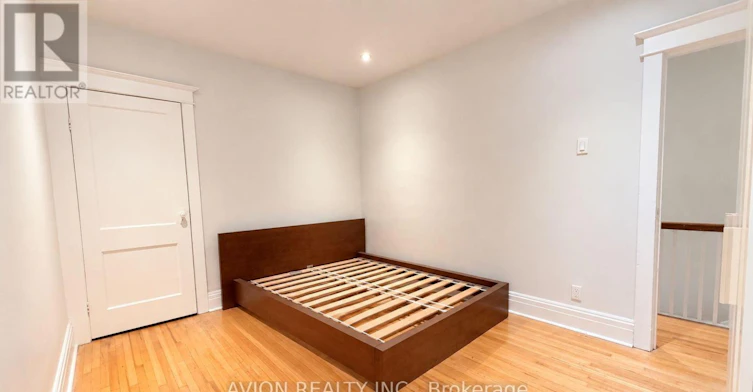 UPPER-773 Pape Avenue, Toronto, ON, M6K 3T2 - 3