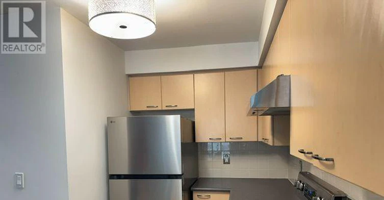 618-62 Suncrest Boulevard, Markham, ON, L3T 7Y6 - 2