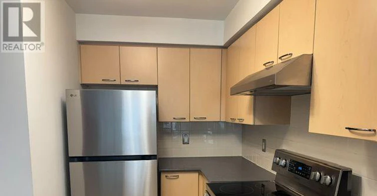 618-62 Suncrest Boulevard, Markham, ON, L3T 7Y6 - 3