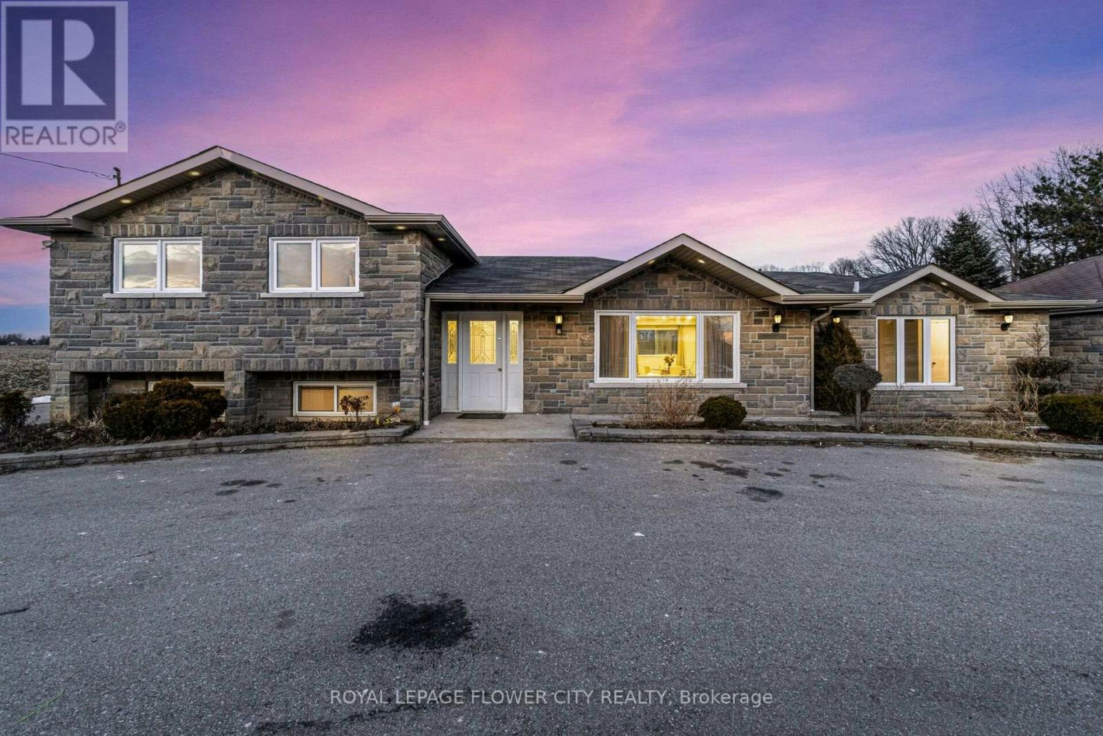 12821 Heritage Road, Caledon, ON, L7C 1T9