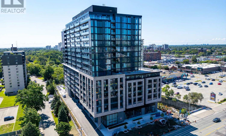 1602-86 Dundas Street E