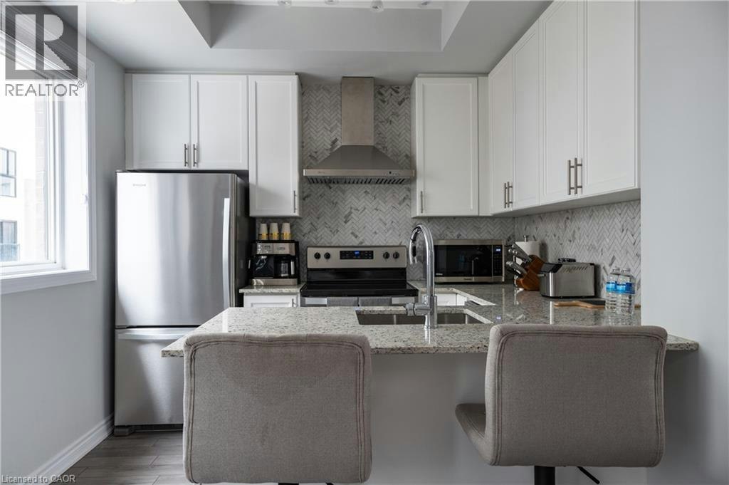 331-349 Wheat Boom Drive Drive, Oakville, ON, L6H 7X5 - 15