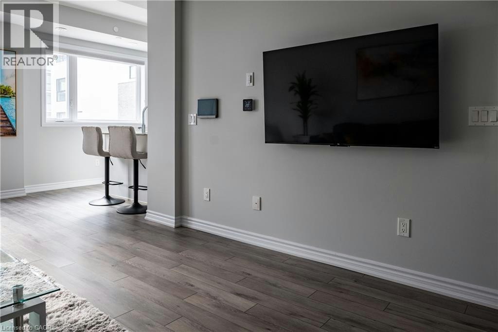 331-349 Wheat Boom Drive Drive, Oakville, ON, L6H 7X5 - 7