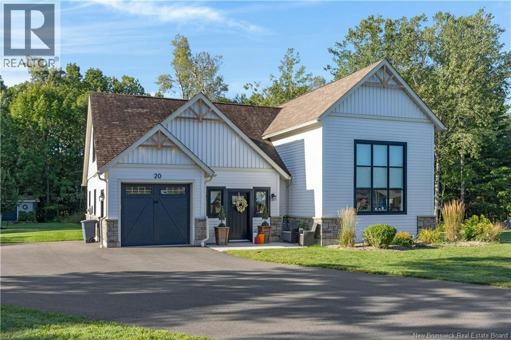 20 Canterbury Close, Sussex, NB, E4E 0B8