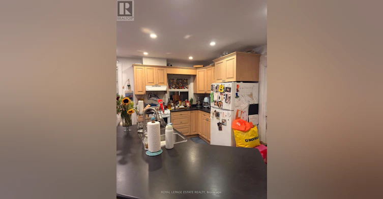20 Glen Manor Drive, Toronto, ON, M4E 2X2 - 7