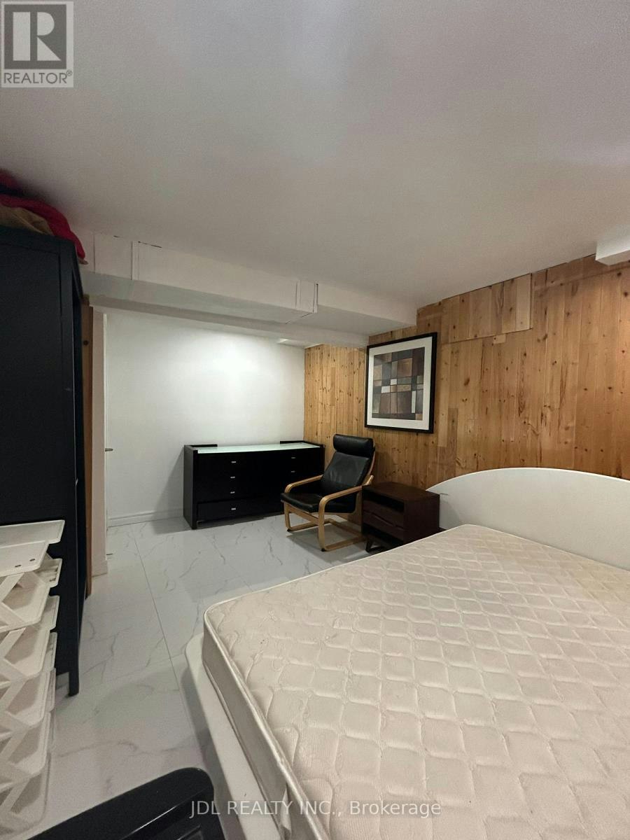 BSMT-ONE 110 Bedroom Robinson St Street, Markham, ON, L3P 1P1 - 5