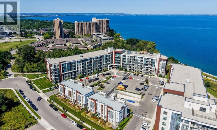 235-125 Shoreview Place