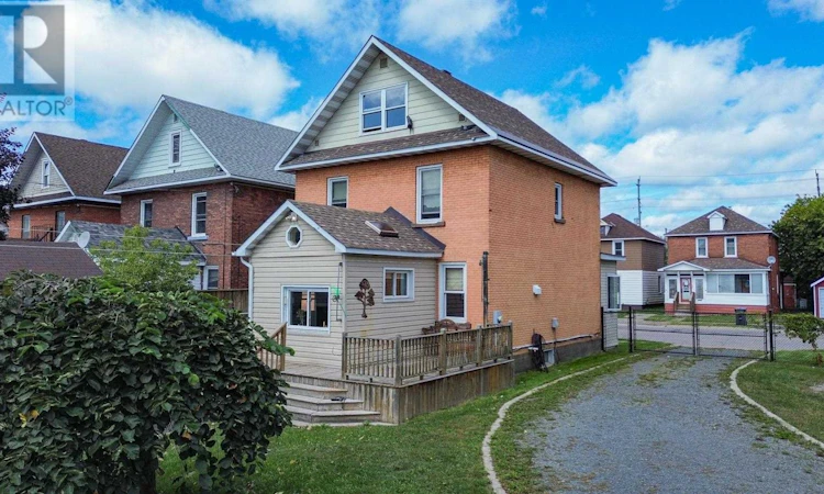 122 Alexandra Street