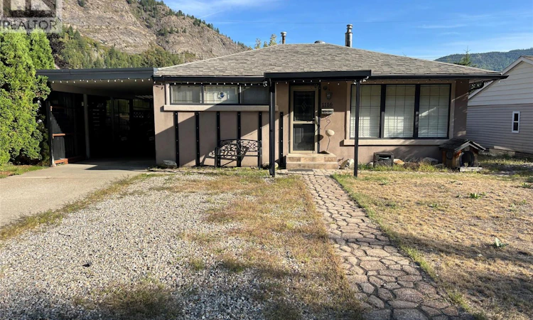 1116 Marianna Crescent