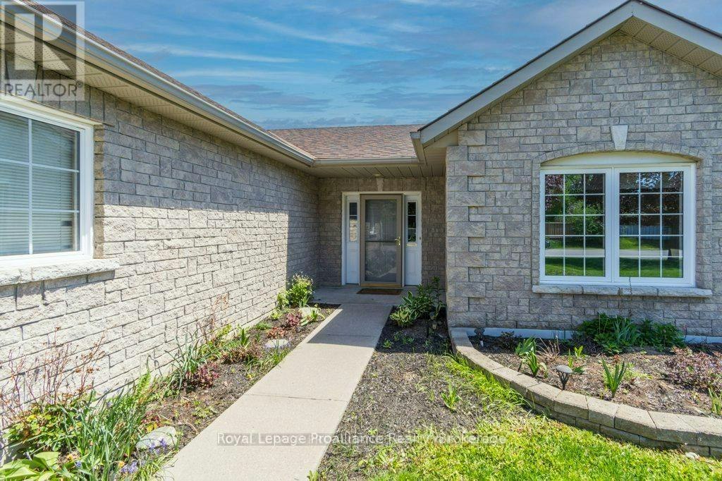 51 Applewood Drive, Brighton, ON, K0K 1H0 - 2